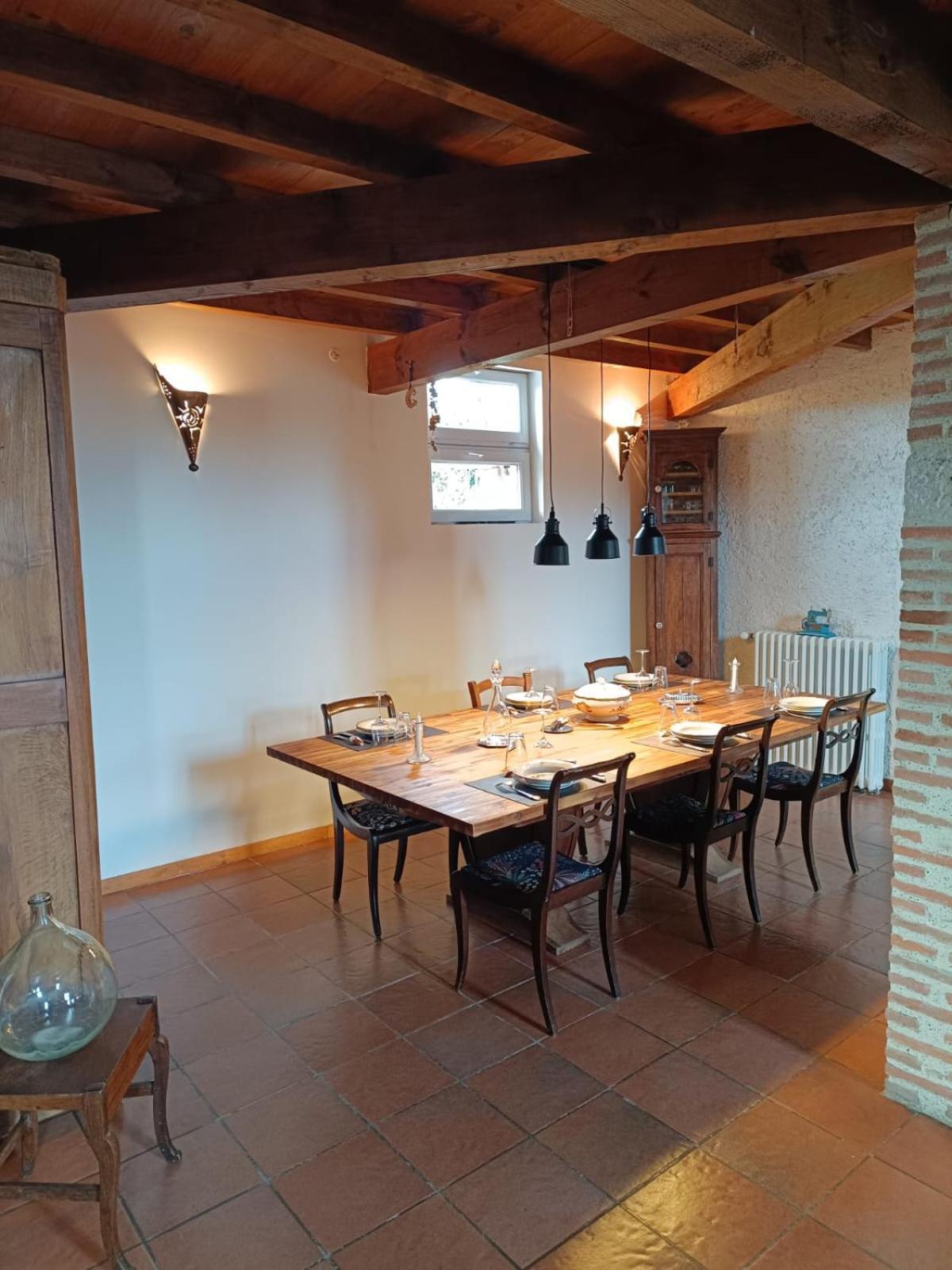 Maison D'Hotes La Fezendes Miradoux Esterno foto